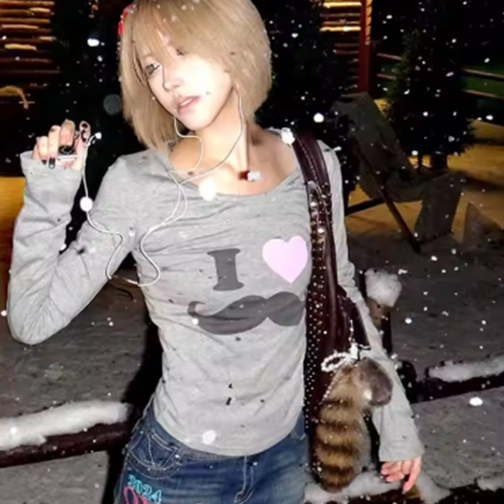 Japanese Lifestyle - เสื้อยืดพิมพ์ลายเคราสไตล์ Y2K ญี่ปุ่น วินเทจ ฮาราจูกุ แขนยาว